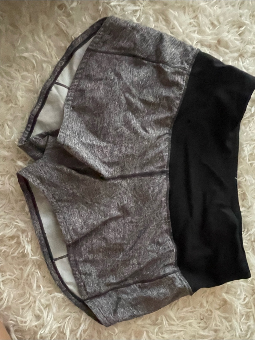lululemon athletica speed up high rise 2.5” Heather Shorts with Black Waistband